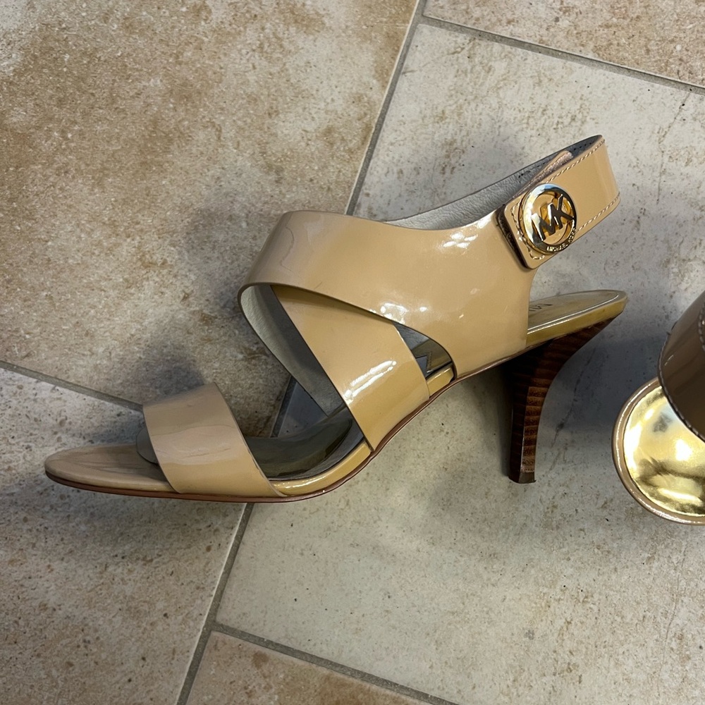 Elegant Beige Michael Kors Heels